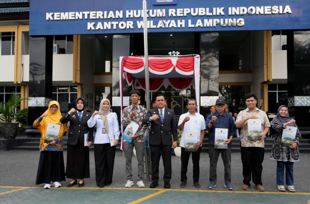 Gambar ini memiliki atribut alt yang kosong; nama berkasnya adalah image-1024x676.png